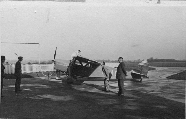 g-ackm dh leopard moth the leicestershire fox lyndsey everard 0129-0008